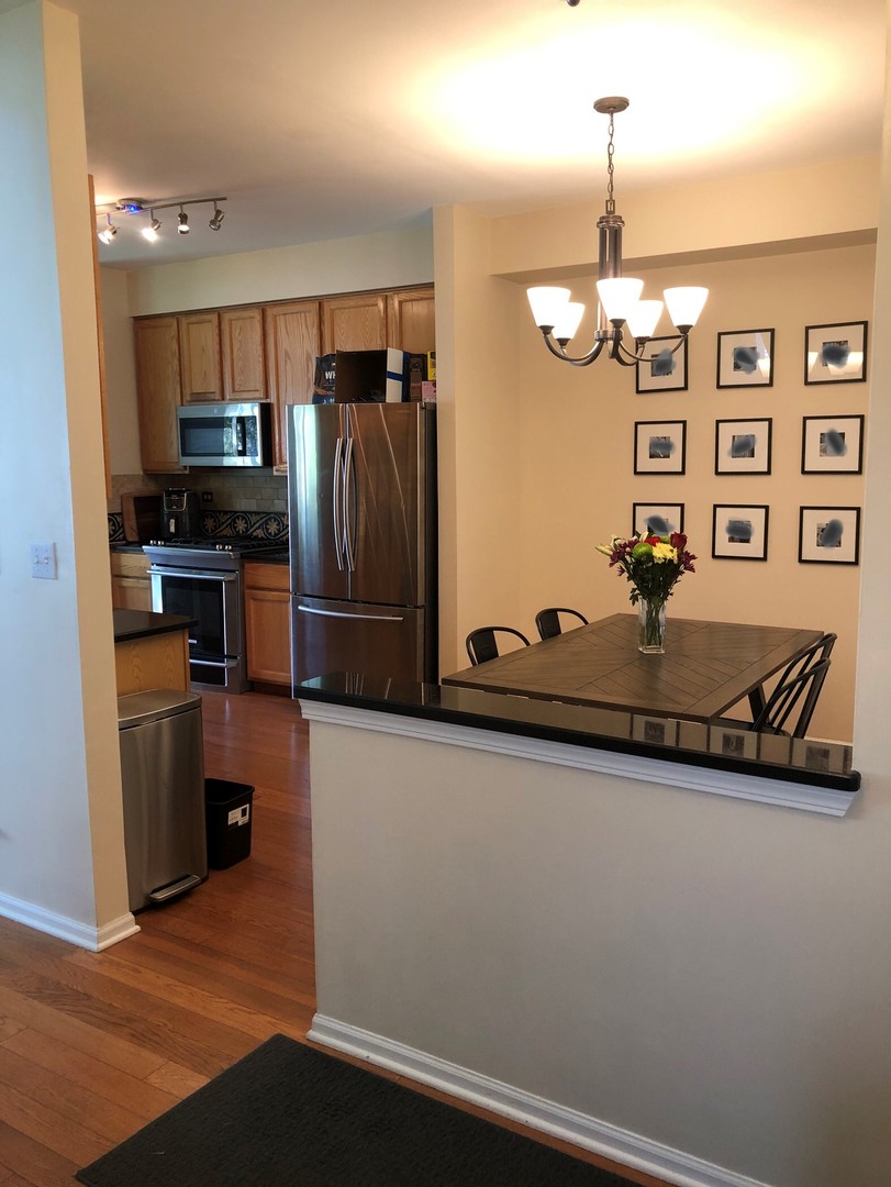 2911 Stockton Court, Naperville, IL 60564