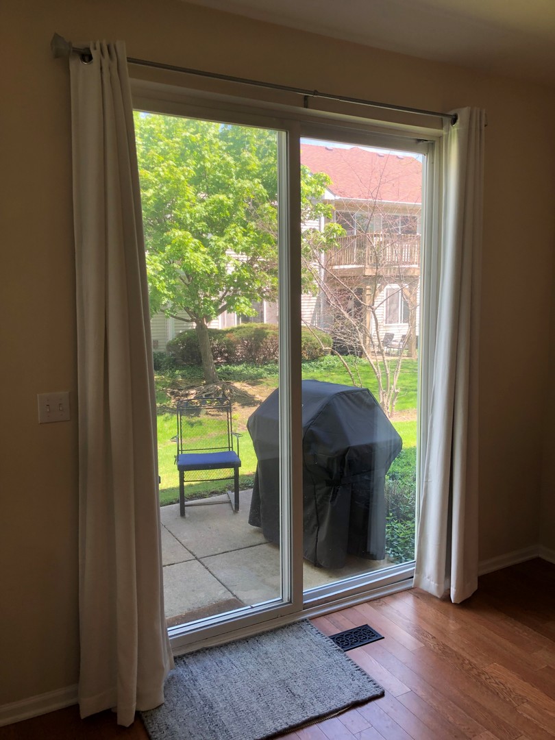 2911 Stockton Court, Naperville, IL 60564