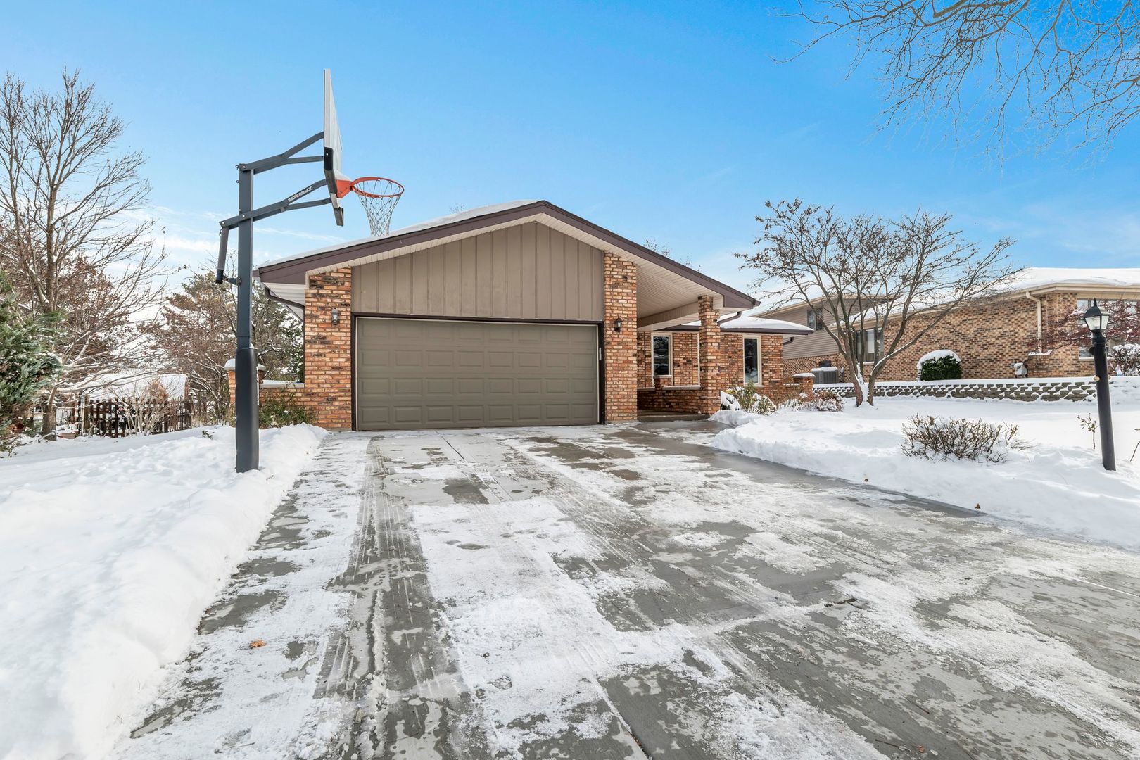 66 Timberline Drive, Lemont, IL 60439