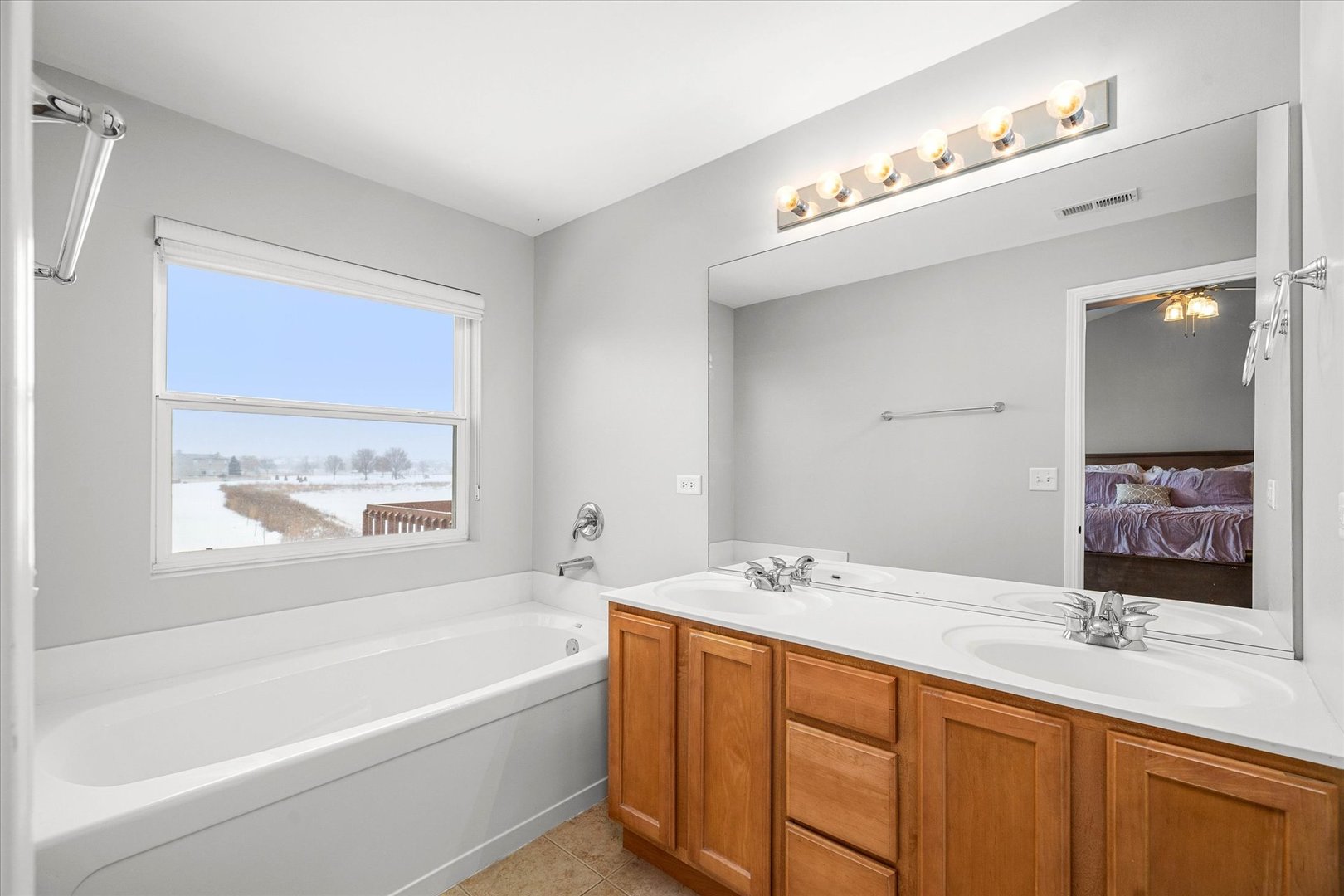 24958 W Gates Lane, Plainfield, IL 60585