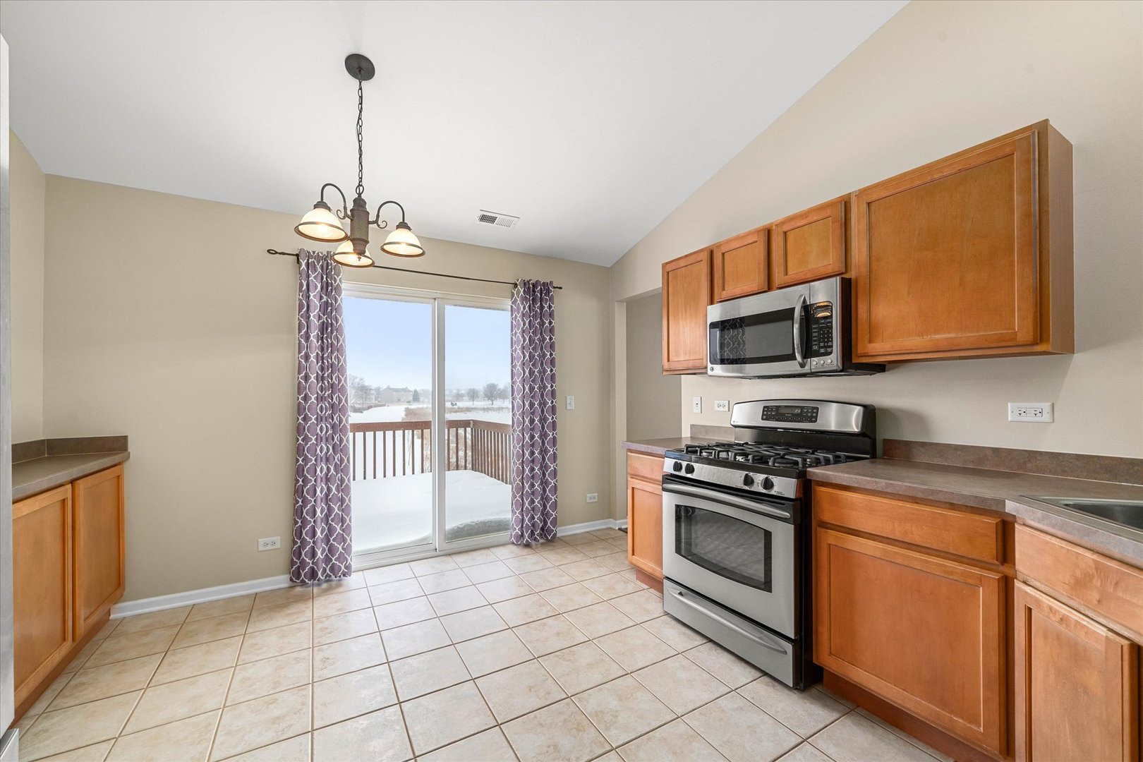 24958 W Gates Lane, Plainfield, IL 60585