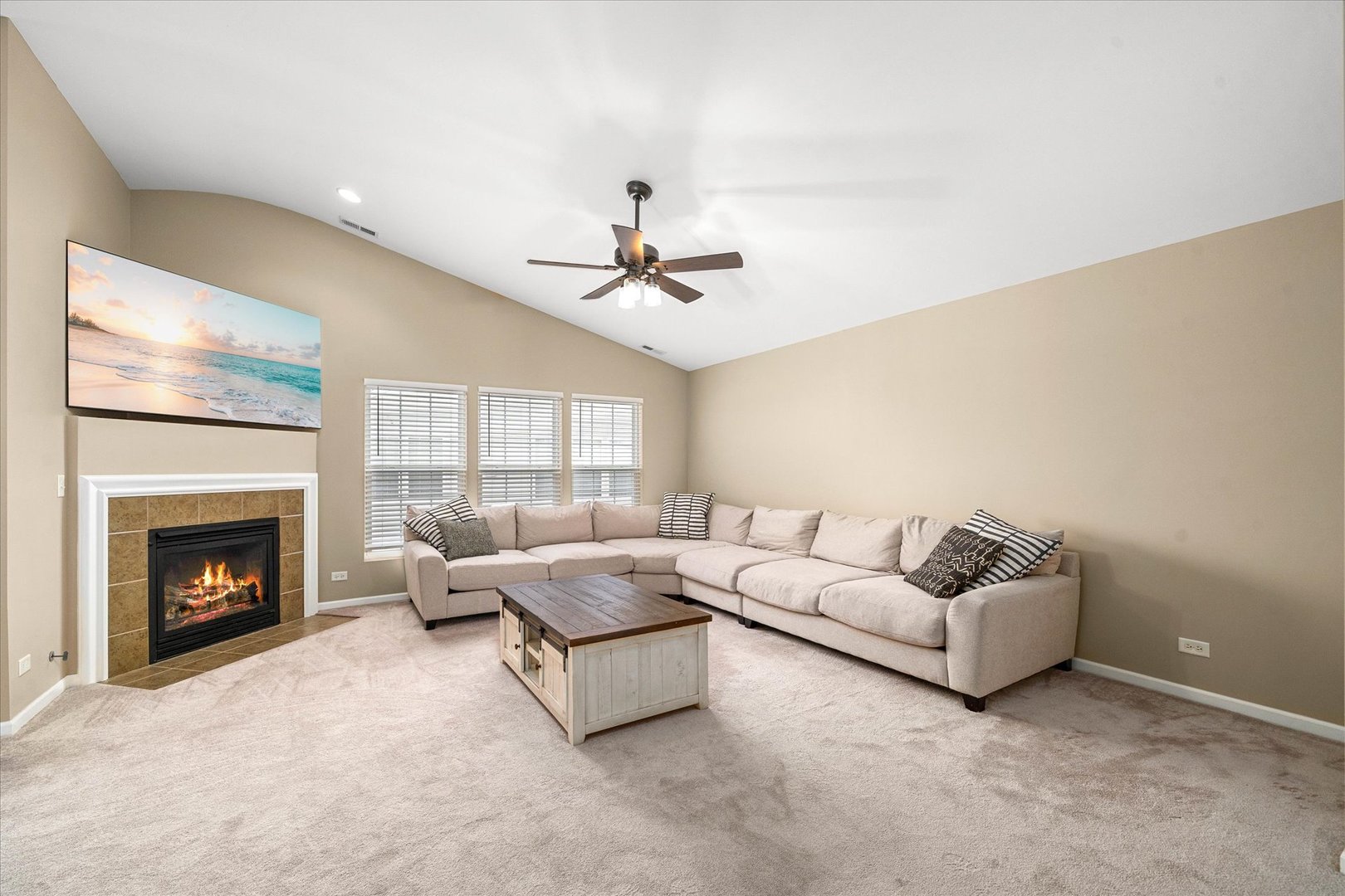 24958 W Gates Lane, Plainfield, IL 60585