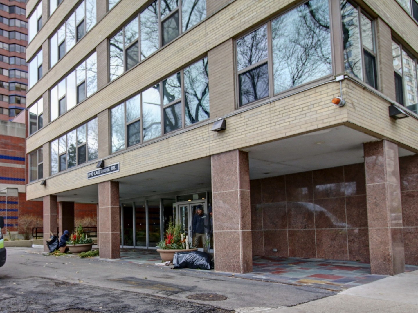 2970 N Lake Shore Drive #4D-4E, Chicago, IL 60657