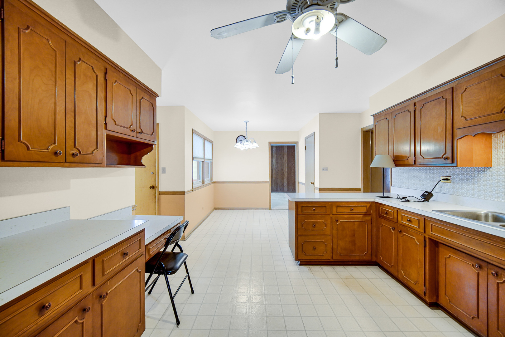 9620 S Keeler Avenue, Oak Lawn, IL 60453