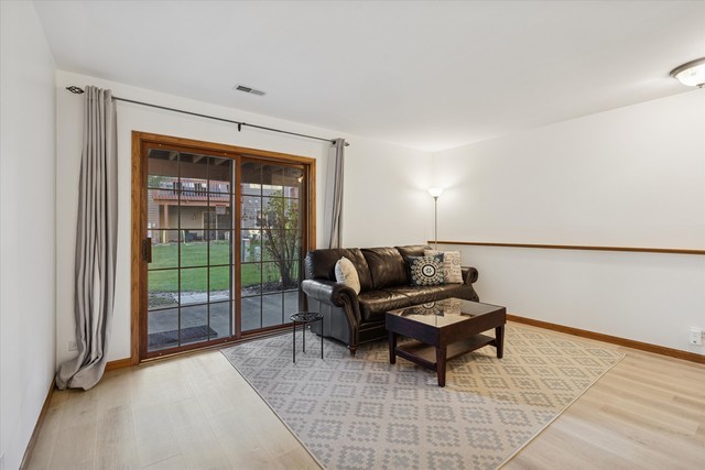 518 Silver Aspen Circle, Crystal Lake, IL 60014