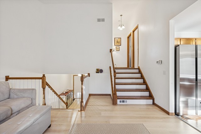 518 Silver Aspen Circle, Crystal Lake, IL 60014