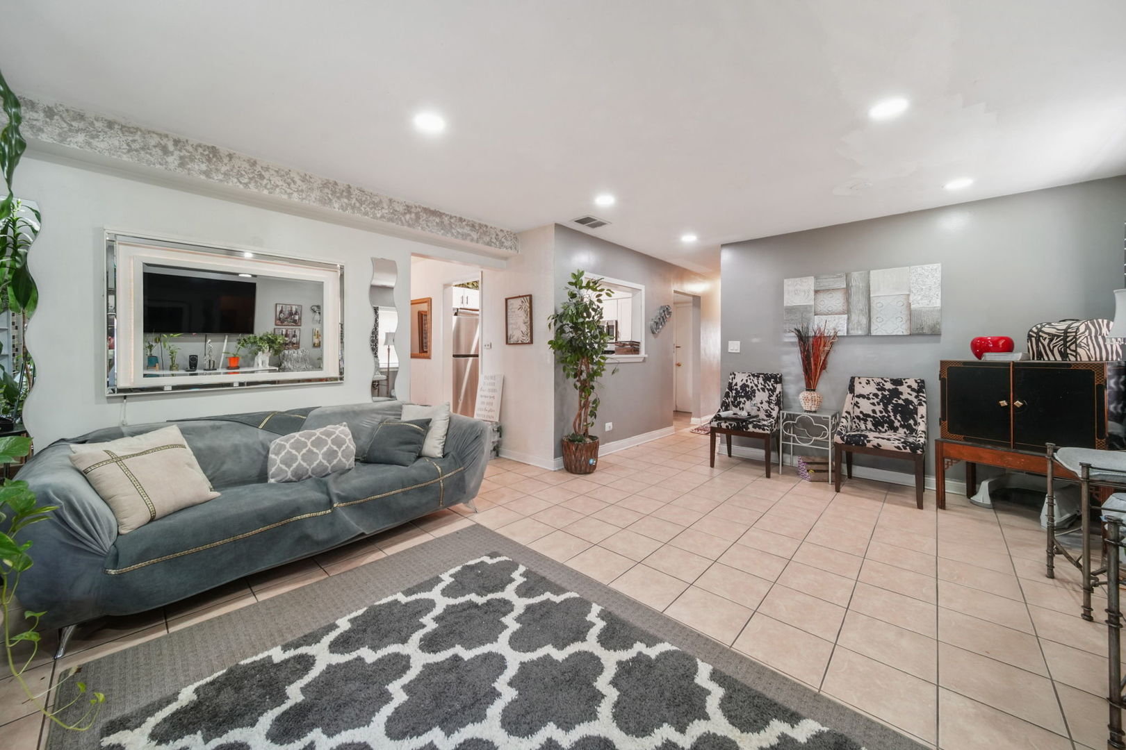 7235 Park Avenue, Summit, IL 60501