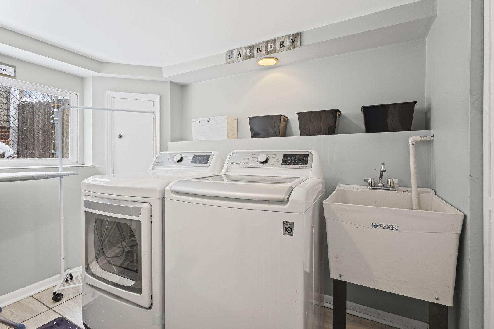 42 W Taylor Road, Lombard, IL 60148