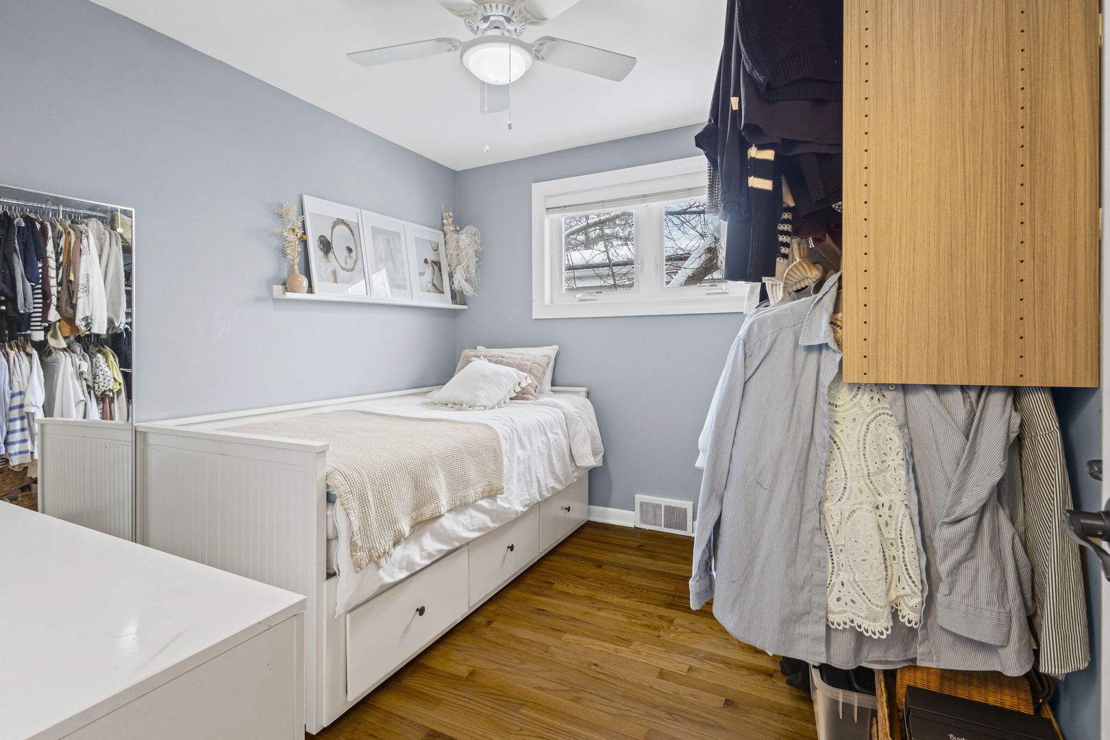 42 W Taylor Road, Lombard, IL 60148