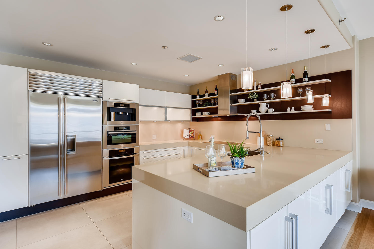 270 E Pearson Street #1402, Chicago, IL 60611