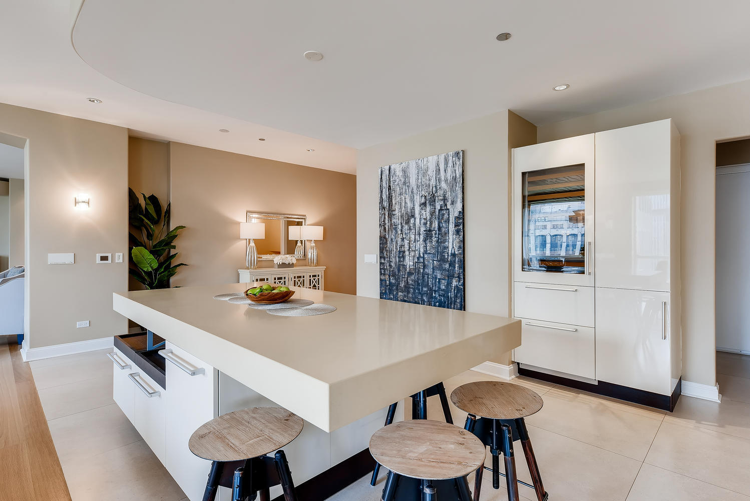 270 E Pearson Street #1402, Chicago, IL 60611