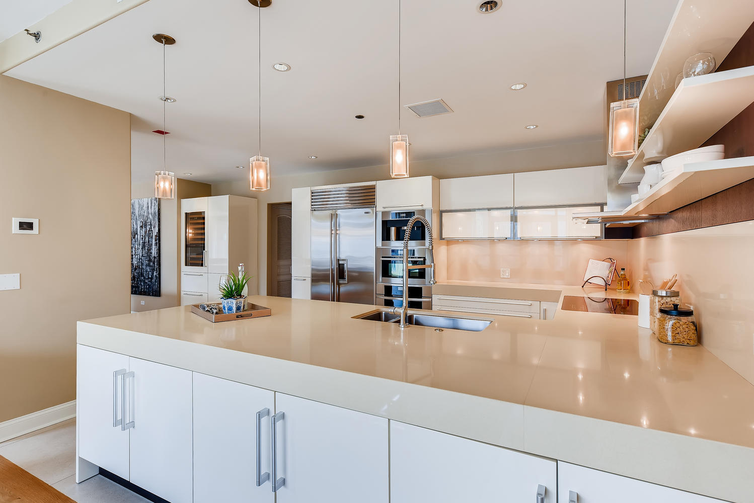 270 E Pearson Street #1402, Chicago, IL 60611