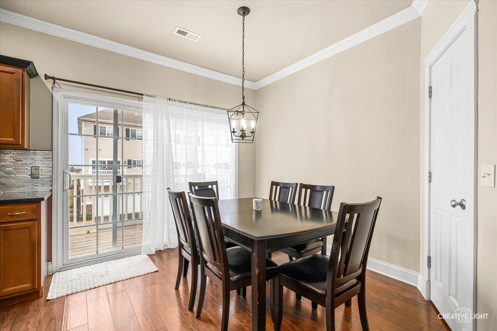 337 Lakeshore Drive, Oswego, IL 60543