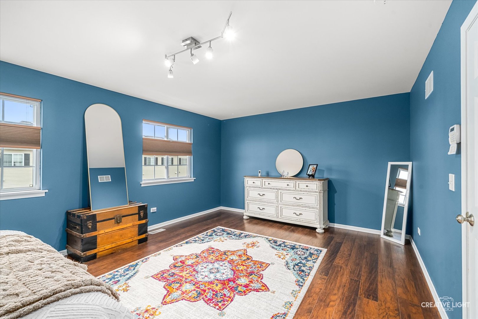 337 Lakeshore Drive, Oswego, IL 60543