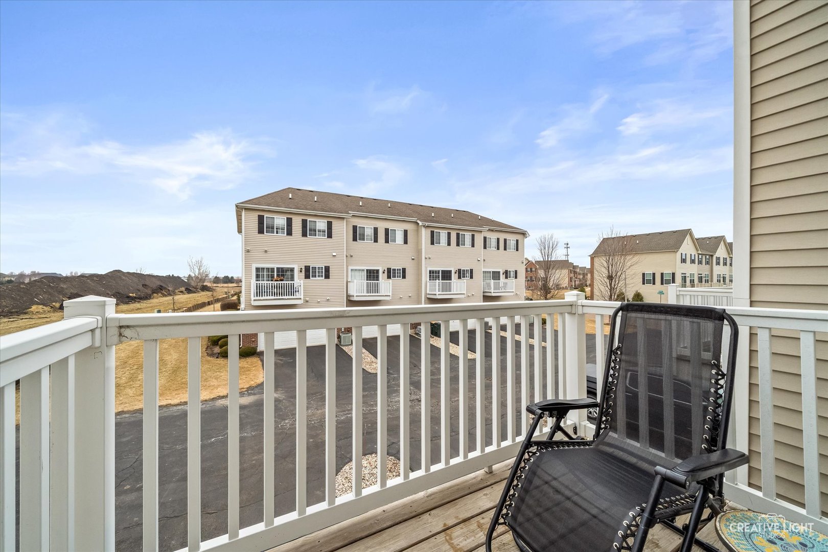 337 Lakeshore Drive, Oswego, IL 60543