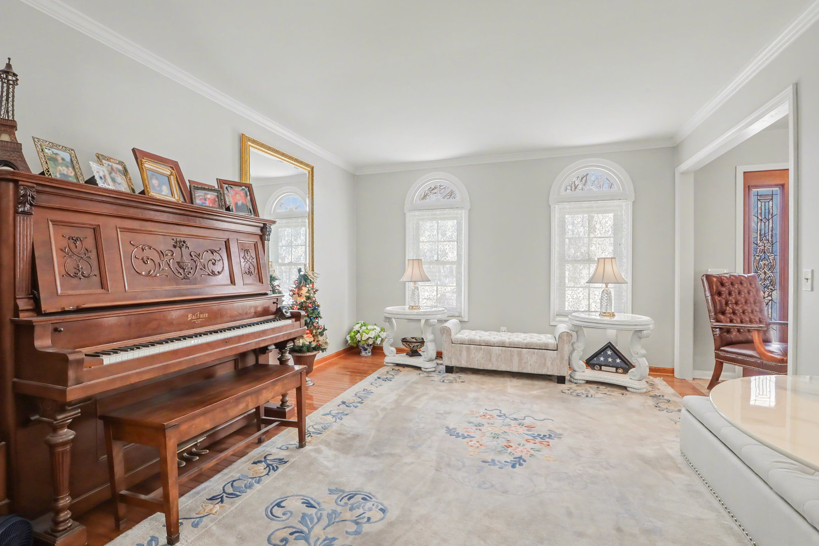 2297 Lakeside Drive, Aurora, IL 60504