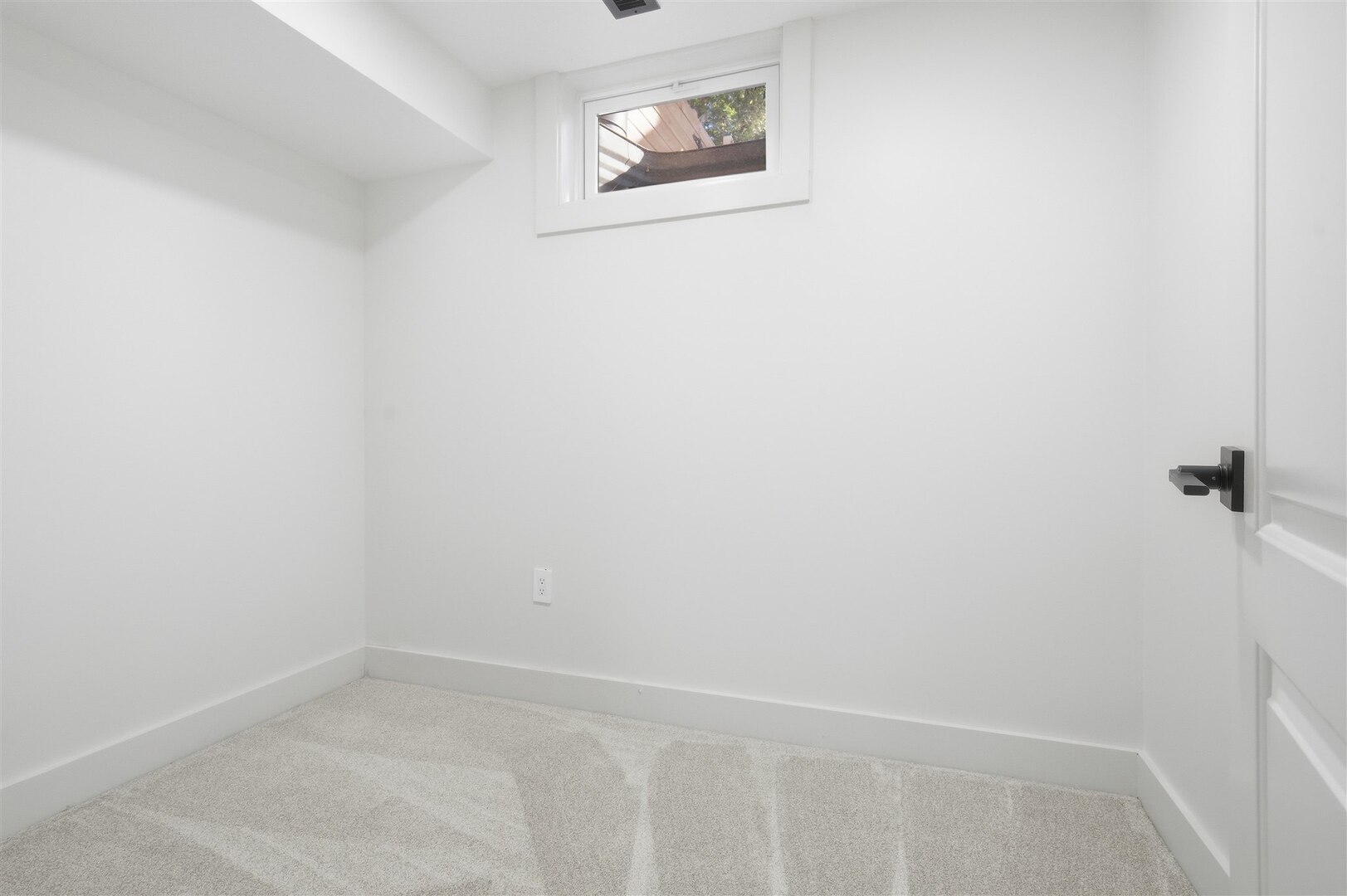 204 Parkview Drive, Bloomington, IL 61701