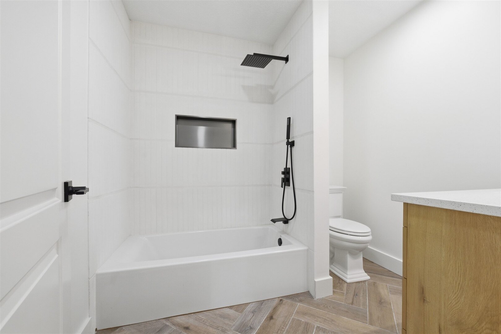 204 Parkview Drive, Bloomington, IL 61701