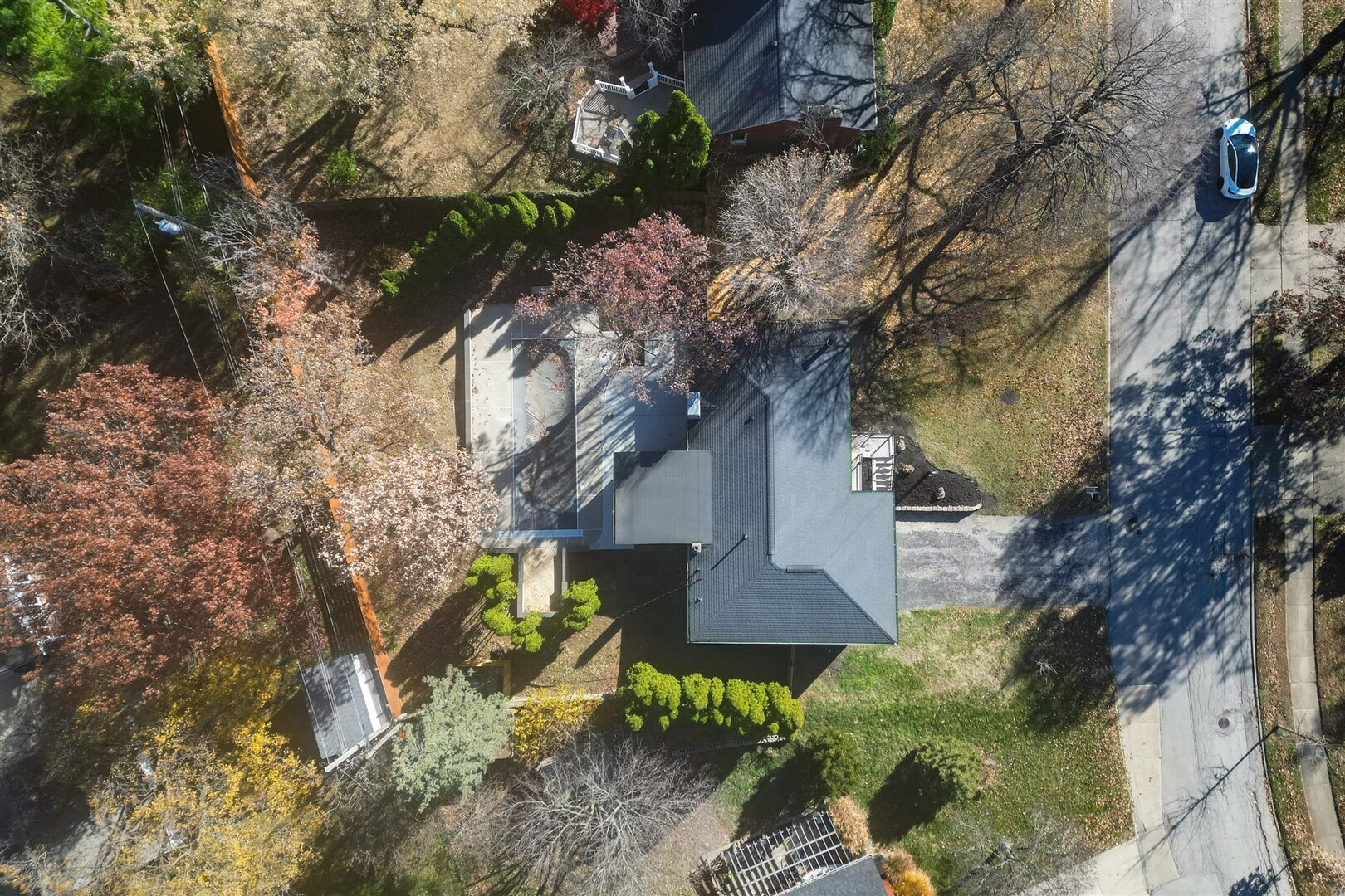 204 Parkview Drive, Bloomington, IL 61701