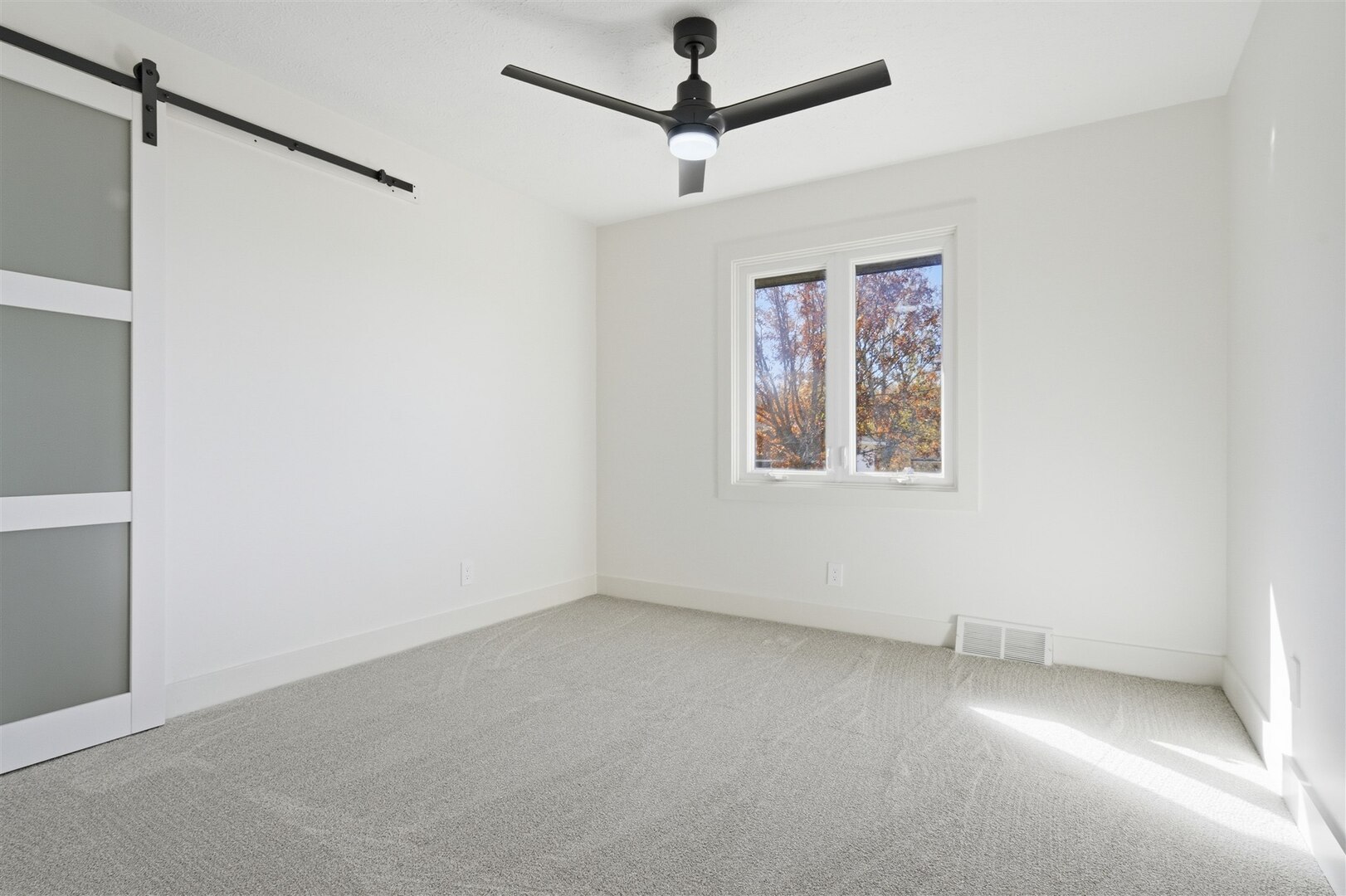 204 Parkview Drive, Bloomington, IL 61701