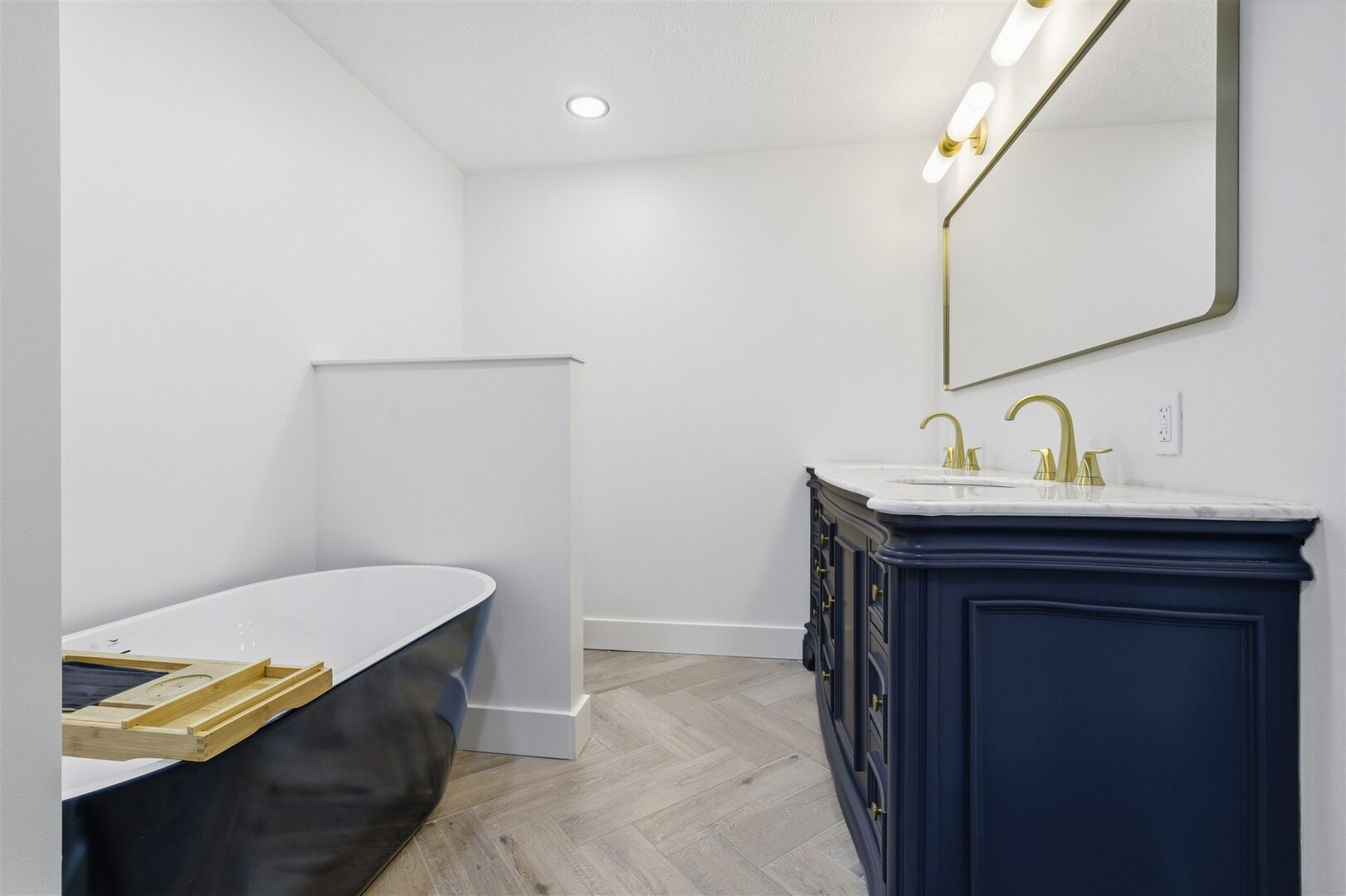 204 Parkview Drive, Bloomington, IL 61701