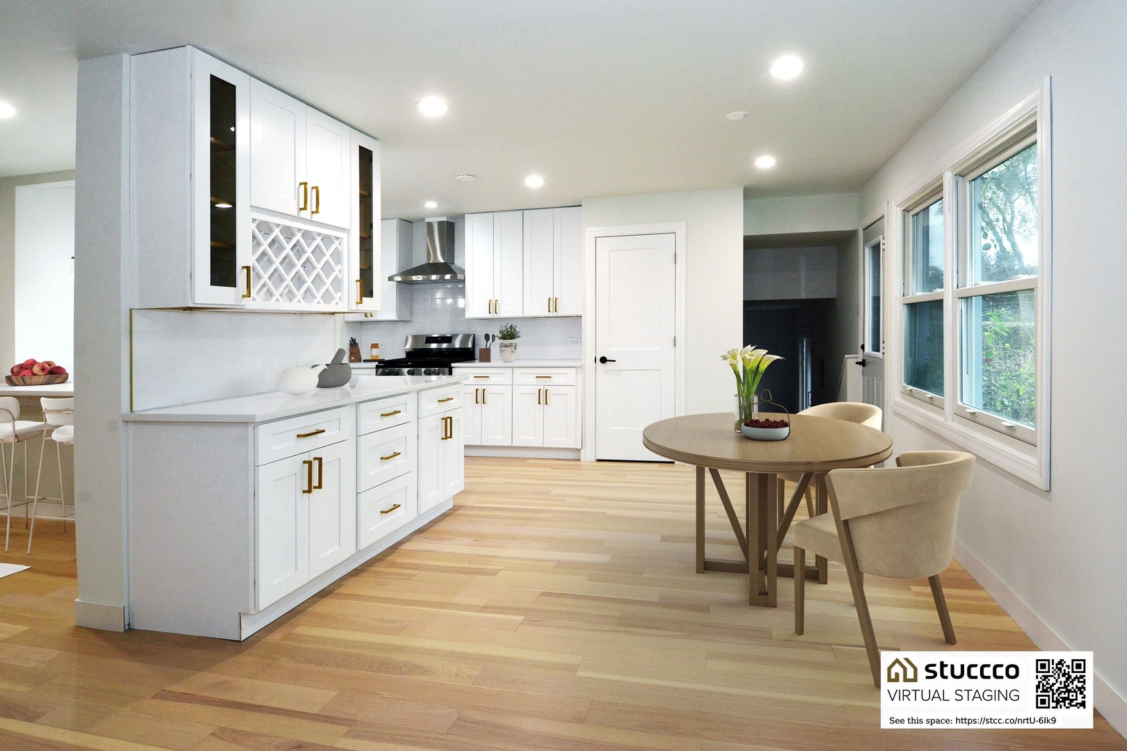 1703 N Burning Bush Lane, Mount Prospect, IL 60056