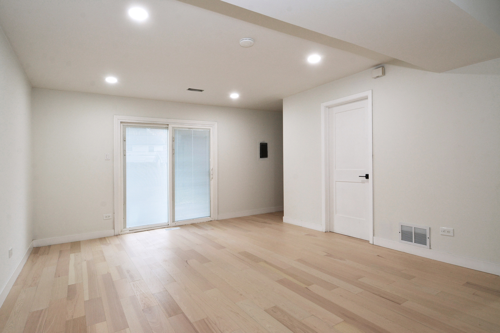 1703 N Burning Bush Lane, Mount Prospect, IL 60056