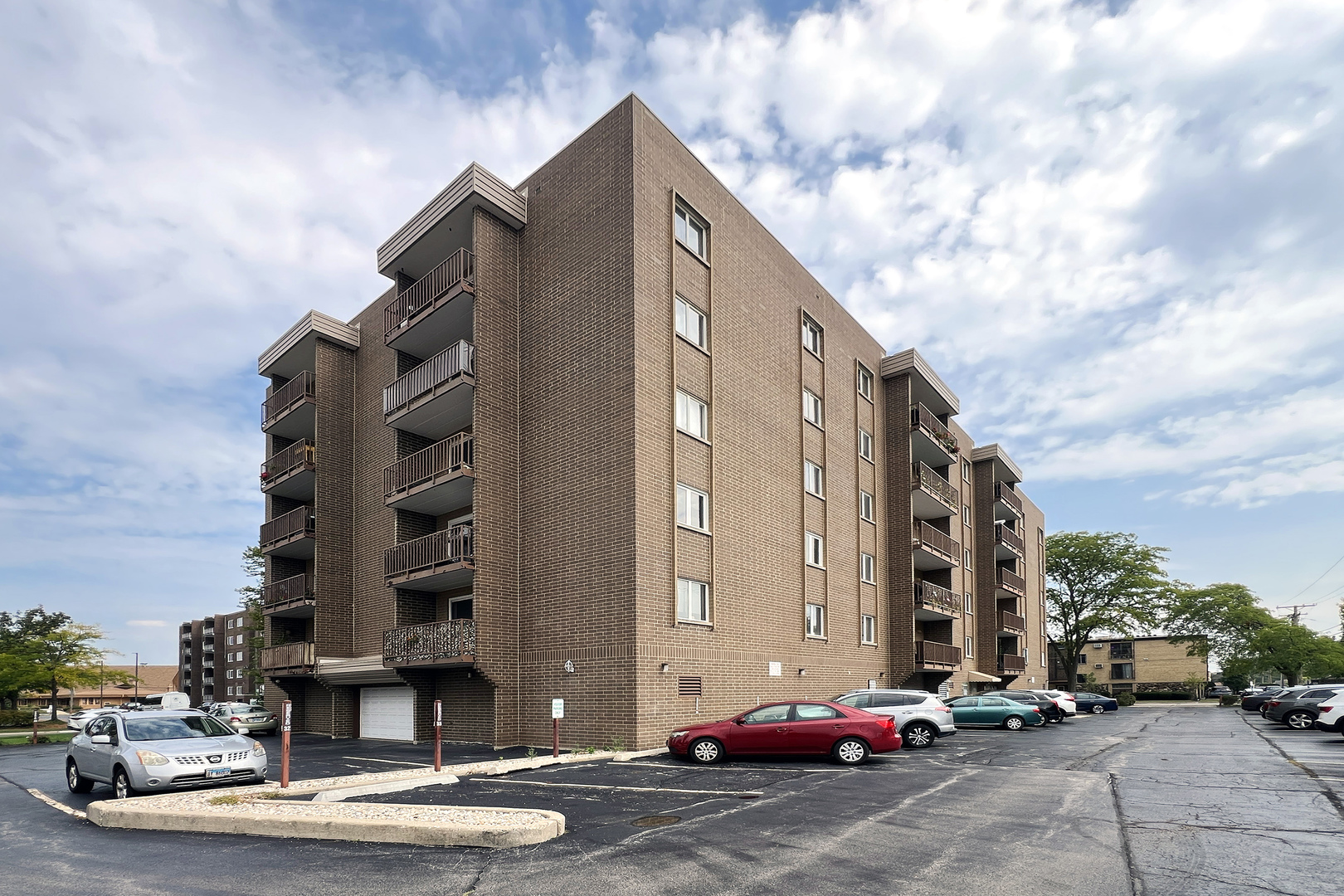 1365 Ashland Avenue #302, Des Plaines, IL 60016