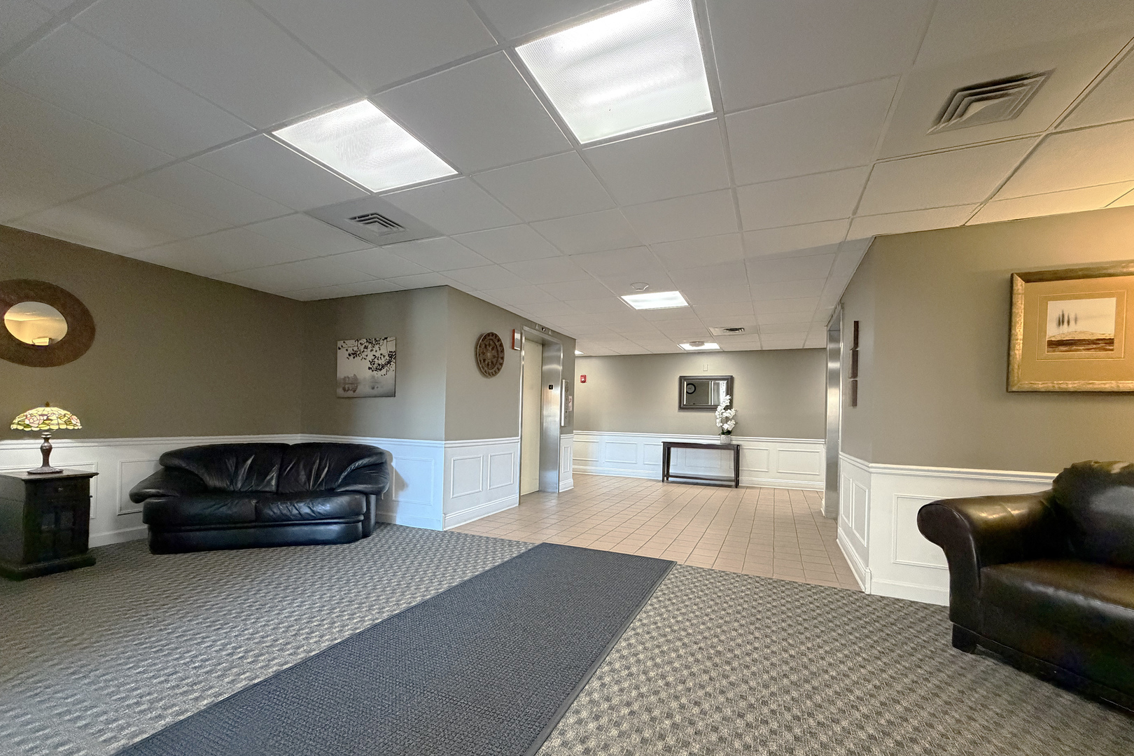 1365 Ashland Avenue #302, Des Plaines, IL 60016