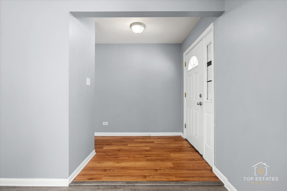 722 Kostner Avenue, Matteson, IL 60443