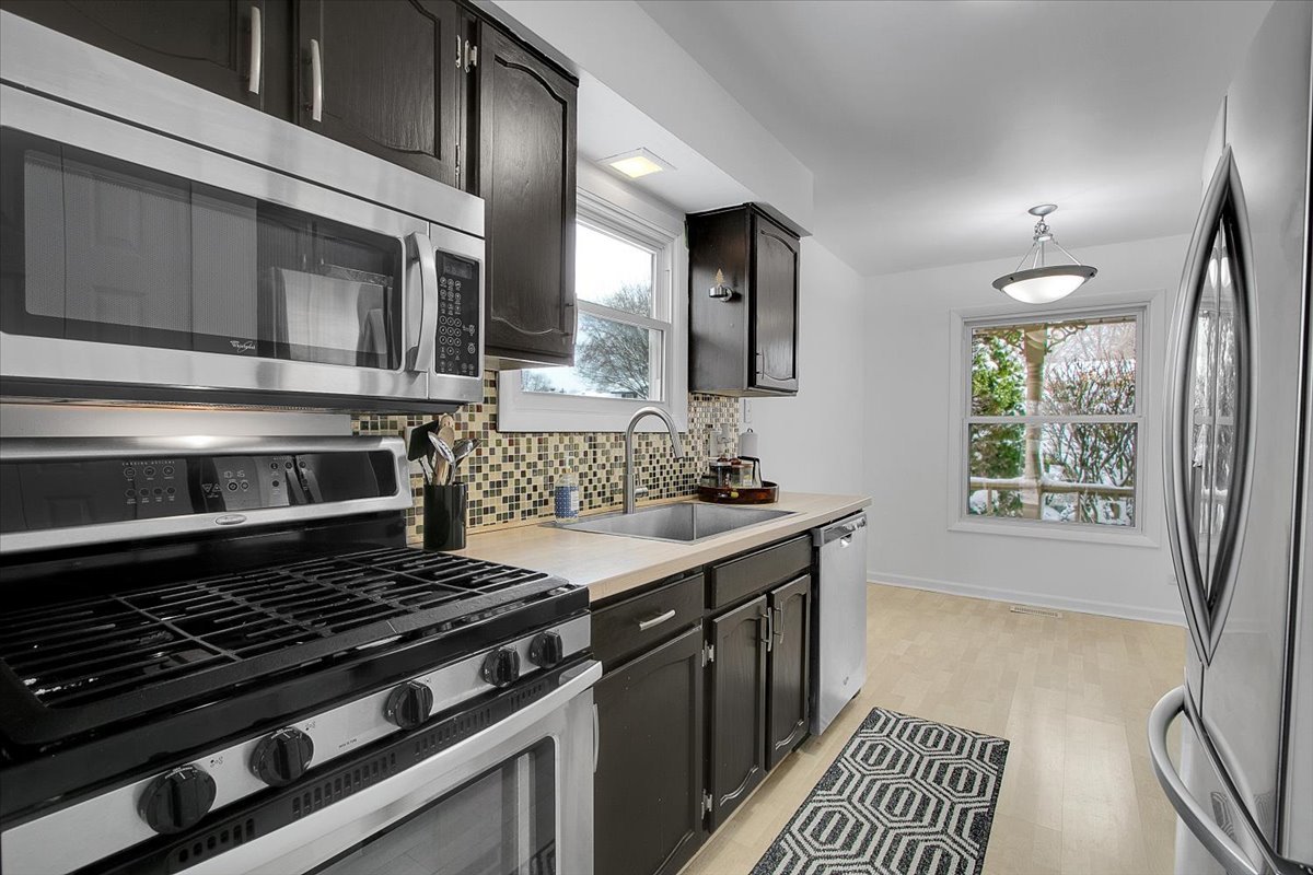 1537 LIGHTHOUSE Drive, Naperville, IL 60565