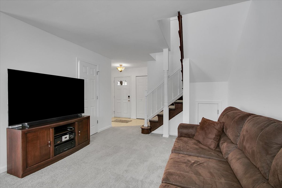 1537 LIGHTHOUSE Drive, Naperville, IL 60565