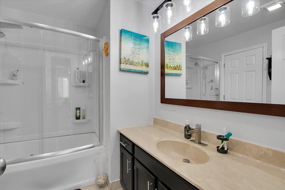 1537 LIGHTHOUSE Drive, Naperville, IL 60565