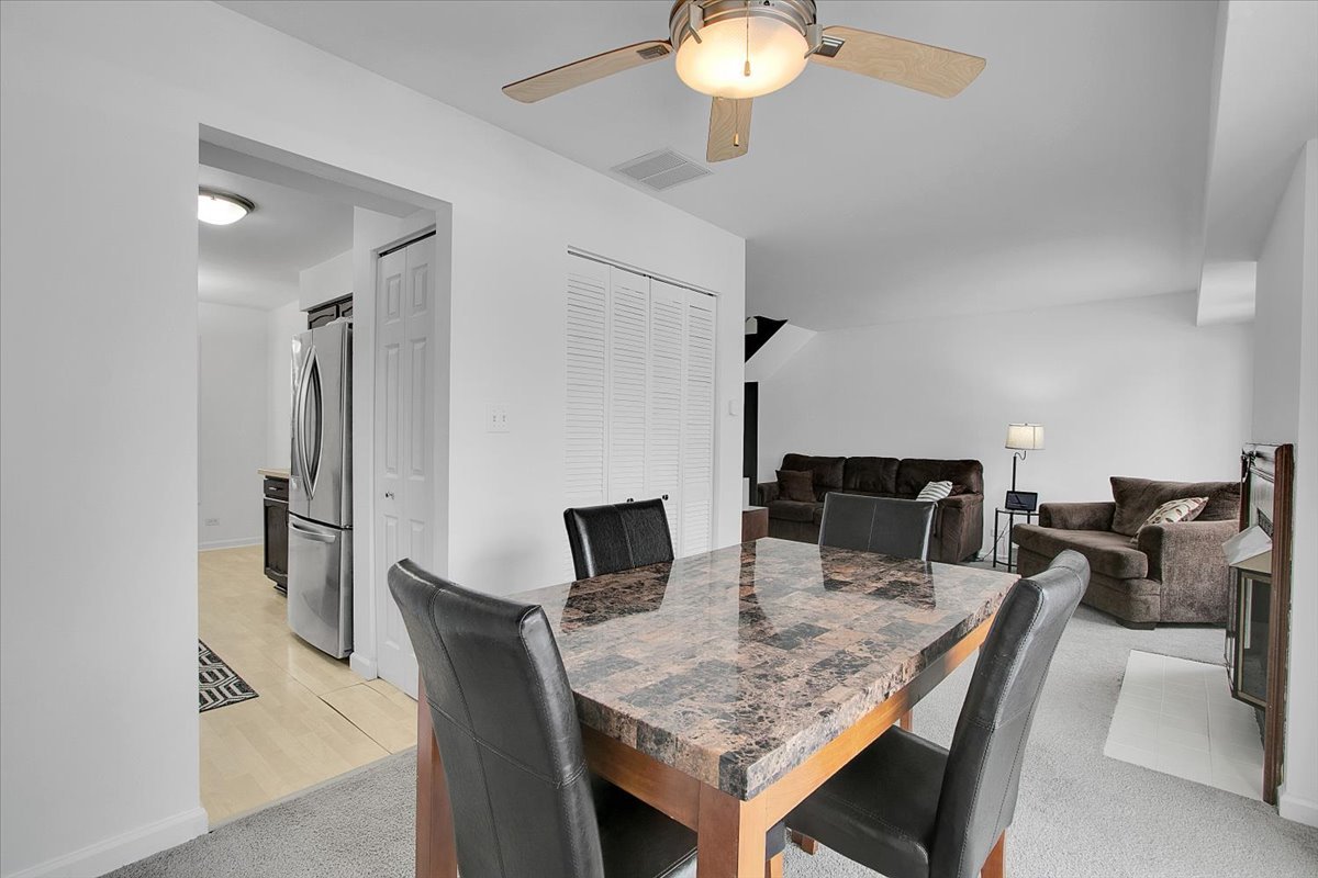 1537 LIGHTHOUSE Drive, Naperville, IL 60565