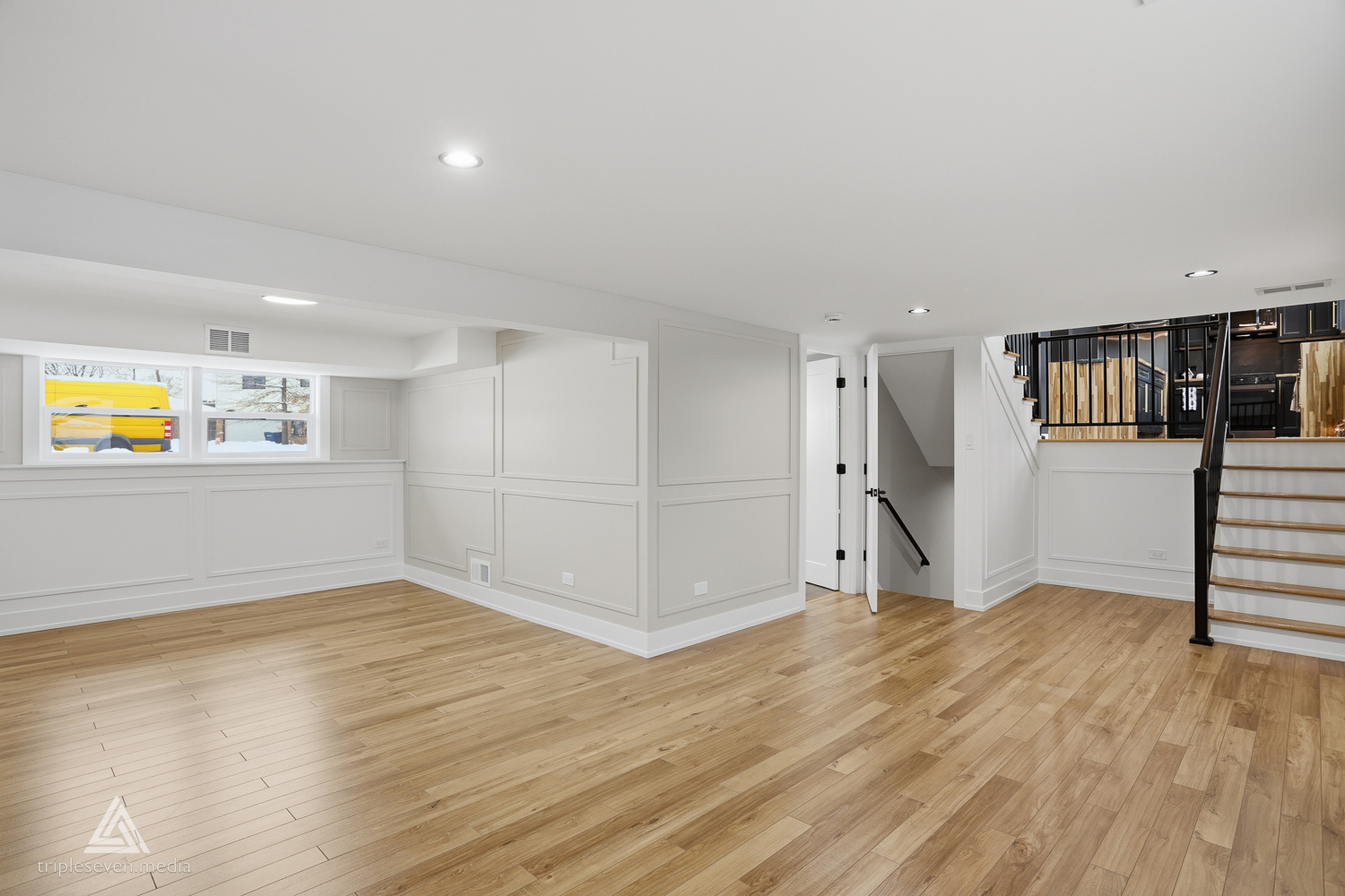 10738 S New England Avenue, Worth, IL 60482