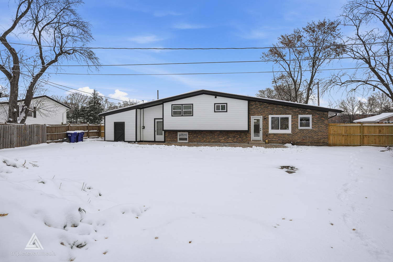 10738 S New England Avenue, Worth, IL 60482