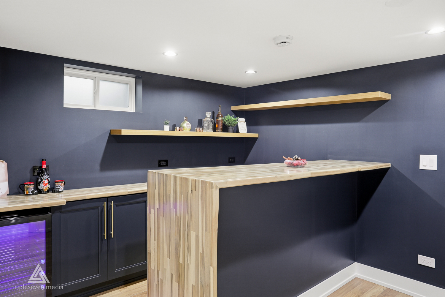 10738 S New England Avenue, Worth, IL 60482