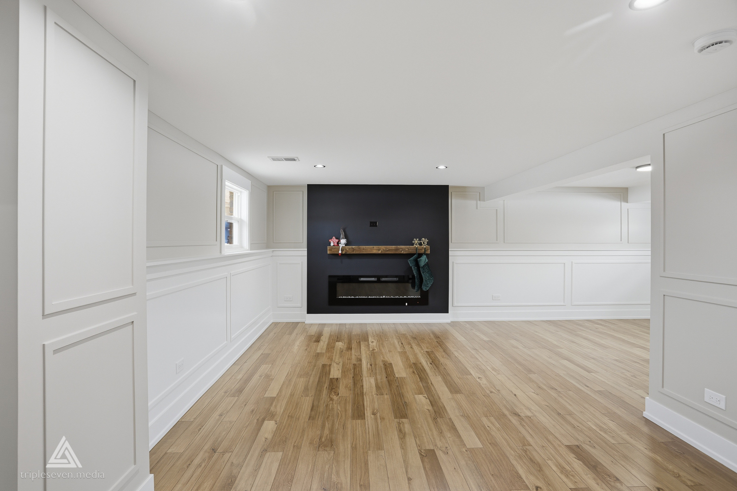 10738 S New England Avenue, Worth, IL 60482