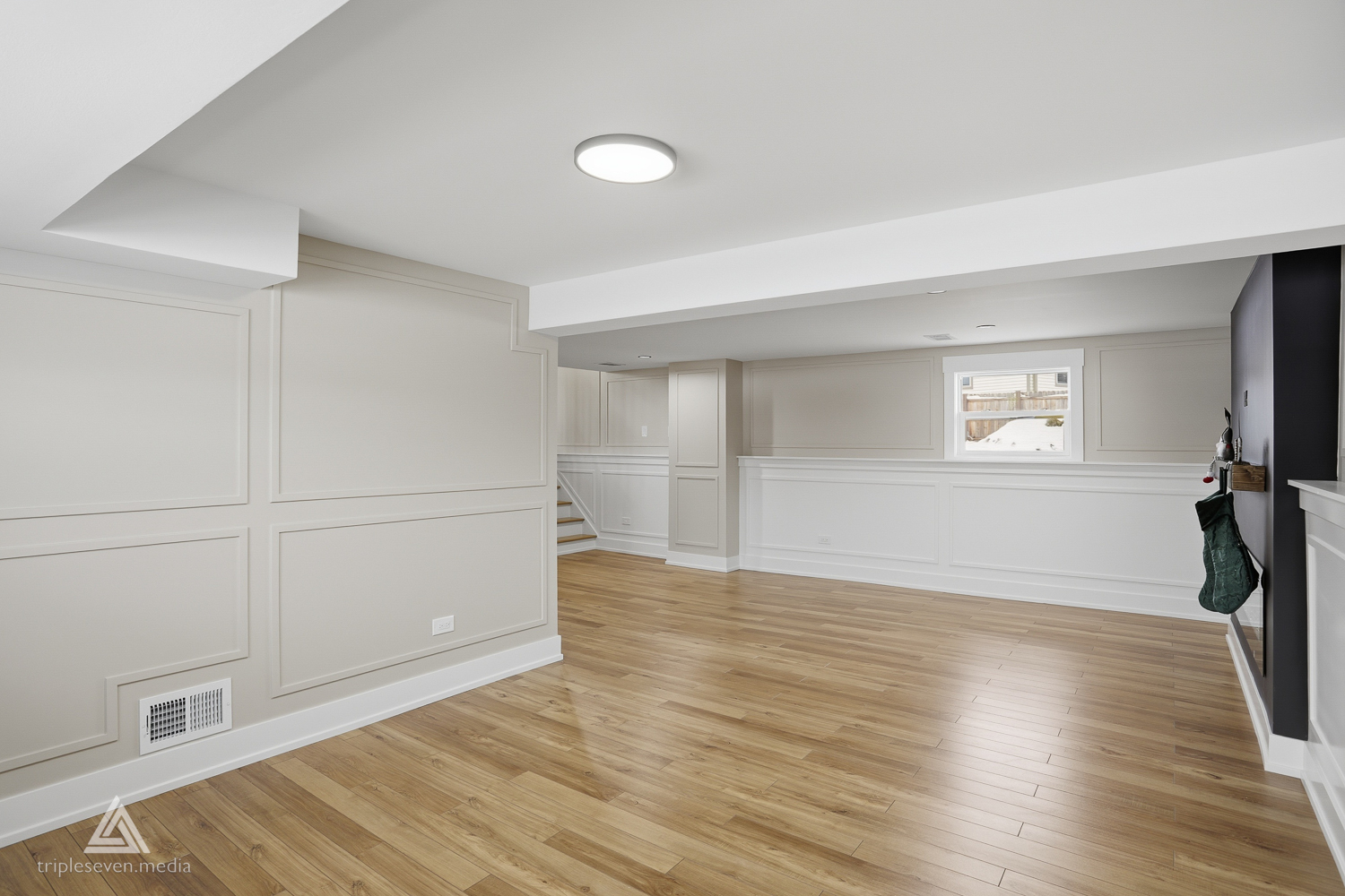 10738 S New England Avenue, Worth, IL 60482