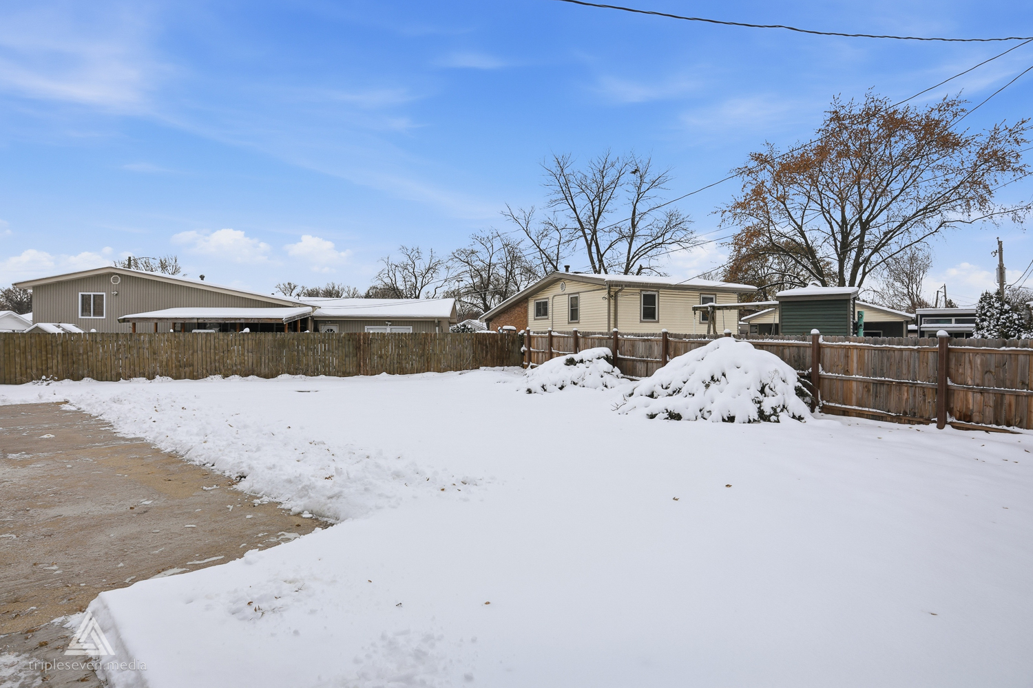 10738 S New England Avenue, Worth, IL 60482