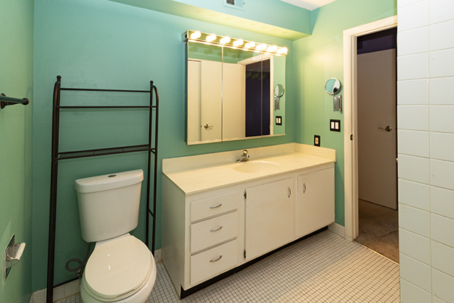 633 Cress Creek Lane #1, Crystal Lake, IL 60014