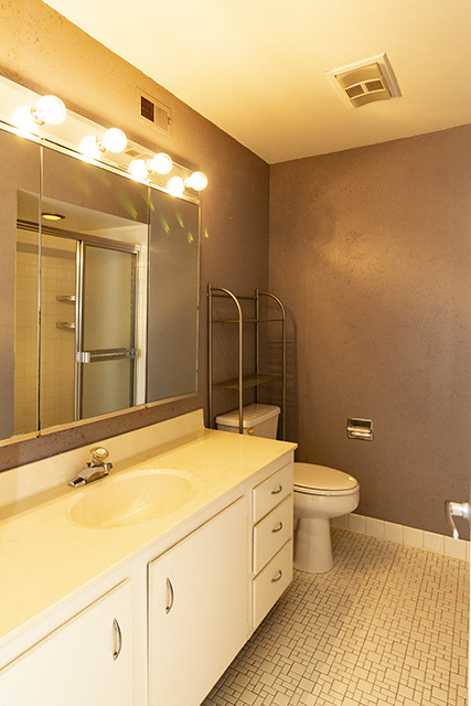 633 Cress Creek Lane #1, Crystal Lake, IL 60014