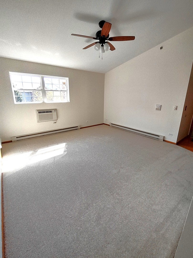 430 CUNAT Boulevard #3G, Richmond, IL 60071