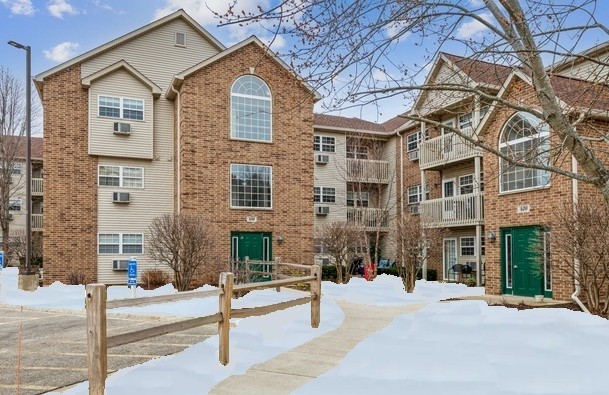 430 CUNAT Boulevard #3G, Richmond, IL 60071