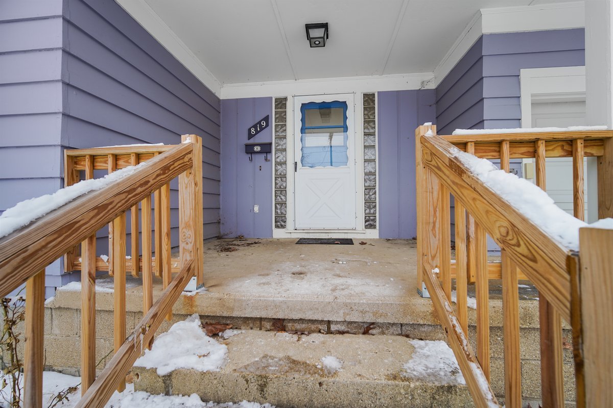 819 Maple Avenue, Minonk, IL 61760