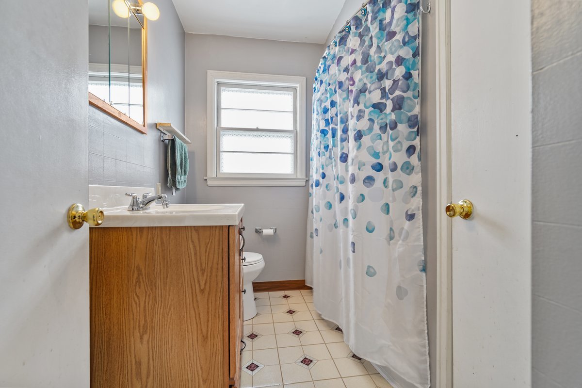 819 Maple Avenue, Minonk, IL 61760