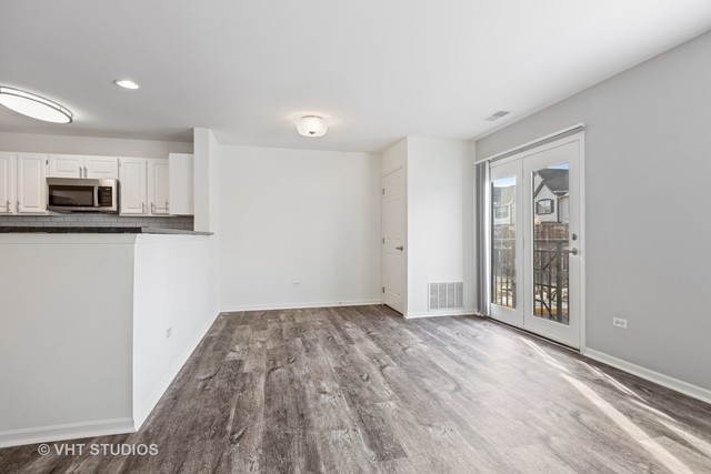 92 Gershwin Court #92, Wheaton, IL 60189