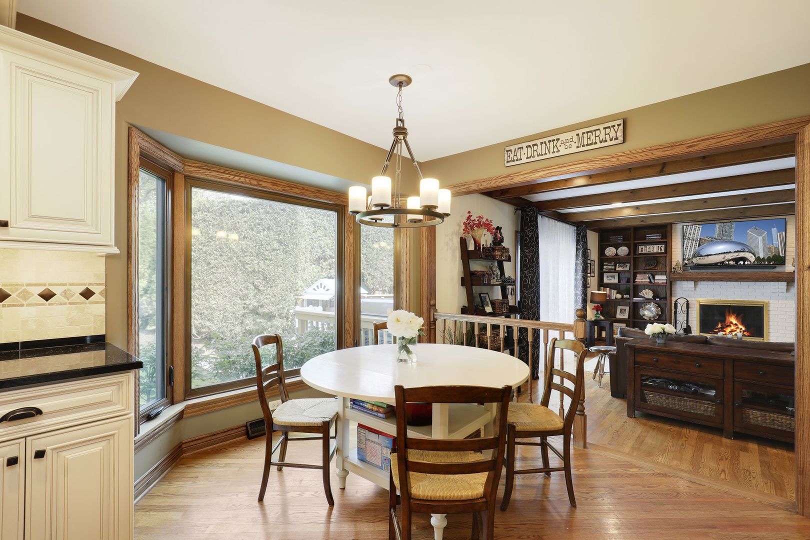 11400 Burr Oak Lane, Burr Ridge, IL 60527