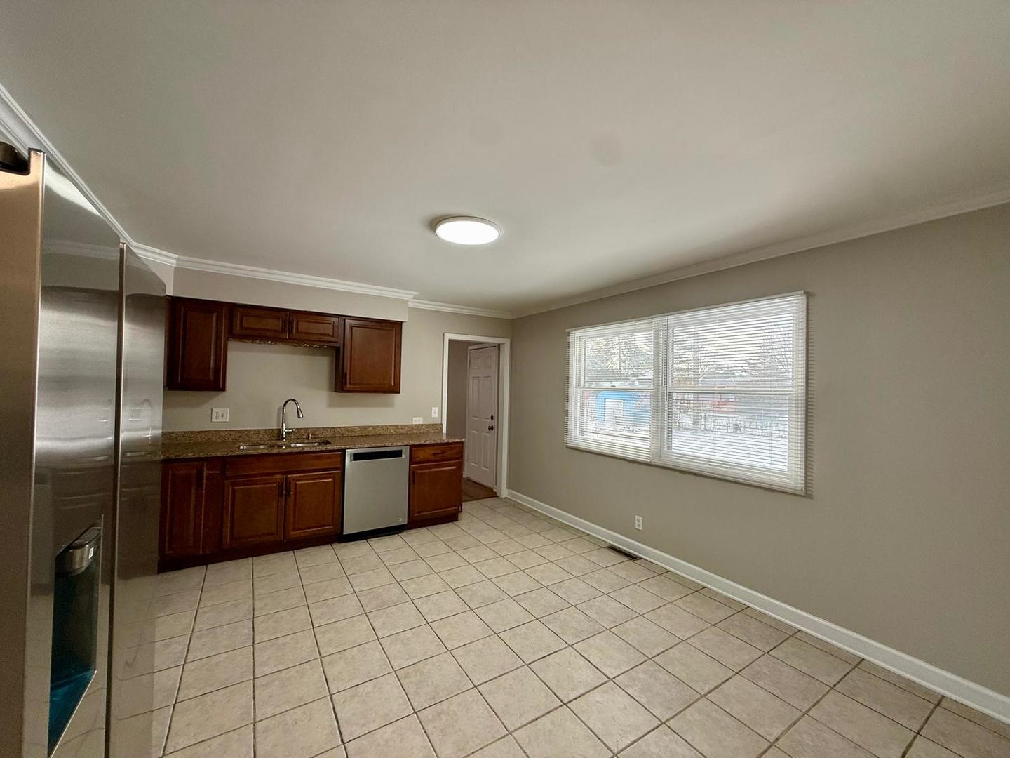 746 N Glenwood Place, Aurora, IL 60506