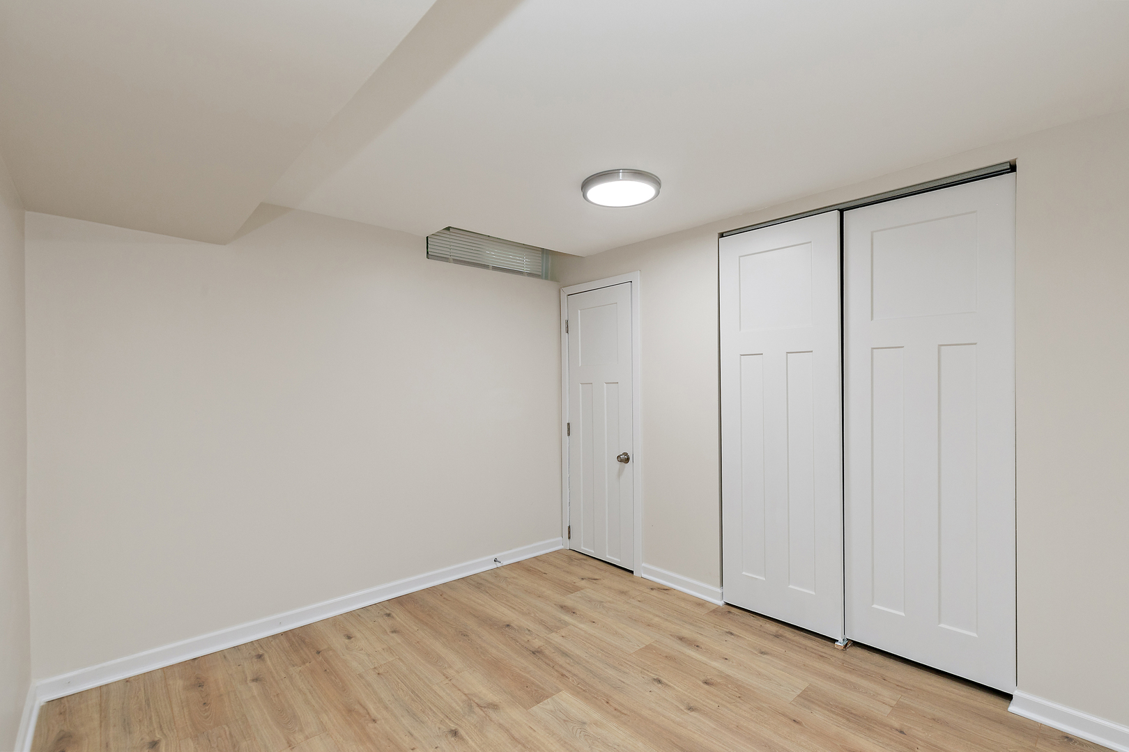 1101 Colony Court, Streamwood, IL 60107